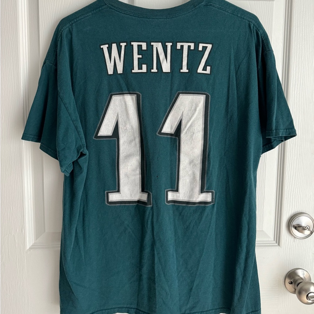 Carson Wentz Eagles T-Shirt